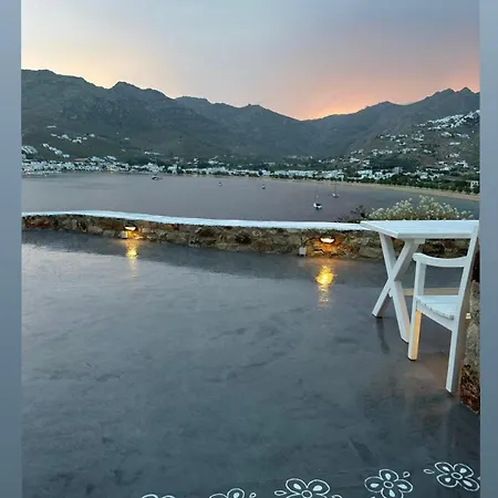 Amfitriti Serifos * Livadi (Serifos)