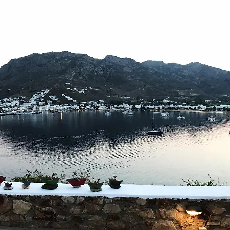 Amfitriti Serifos Livadi (Serifos)