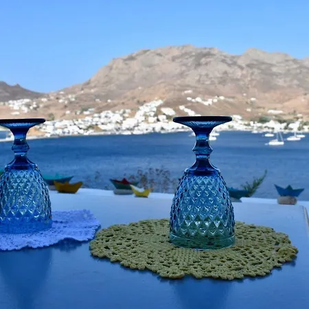 Amfitriti Serifos * Livadi (Serifos)