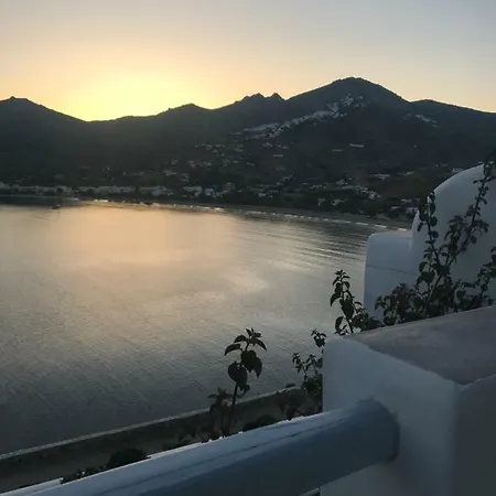 Amfitriti Serifos Λιβάδι