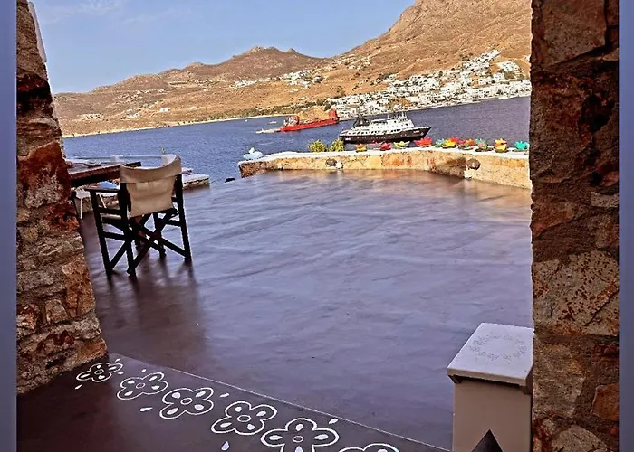 Amfitriti Serifos Livadi (Serifos)